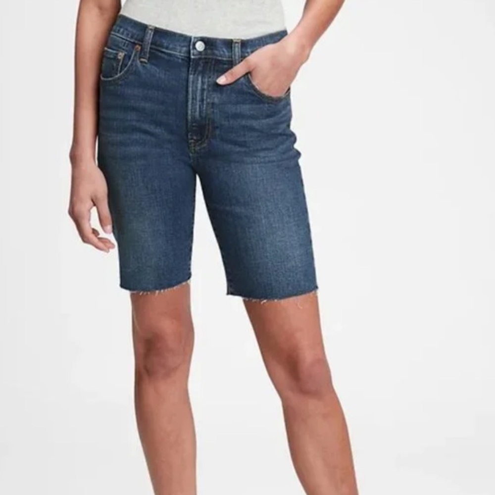 NWOT Gap 9” Bermuda Jean Shorts Indigo Blue size 8 - Picture 4 of 14